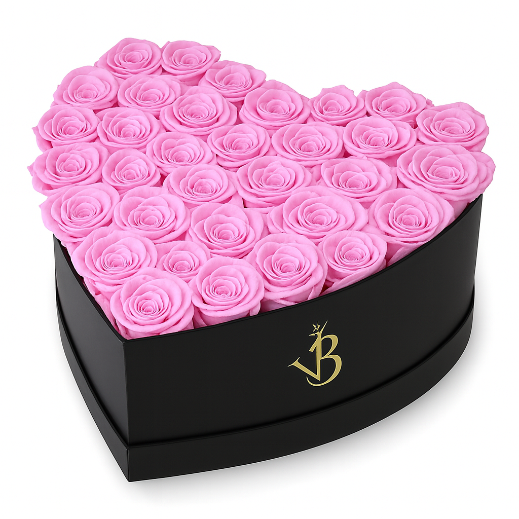 Coffret en forme de cœur avec 30 roses éternelles